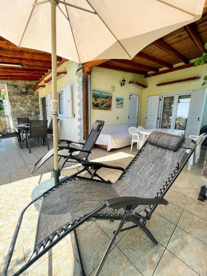 Casa Lia-Beach Front Villa Nea Kallikrateia Extérieur photo